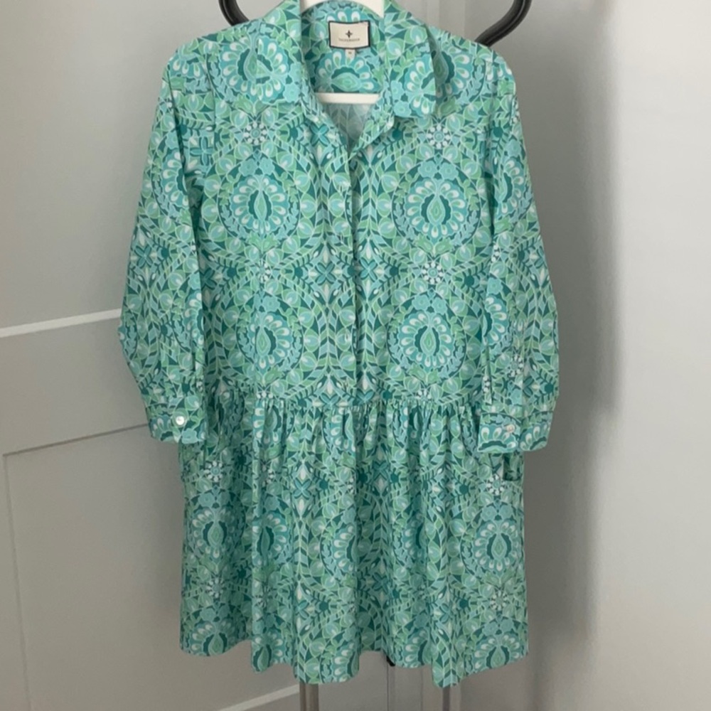 Tuckernuck, Dress with front pockets, easy wear, Size Medium